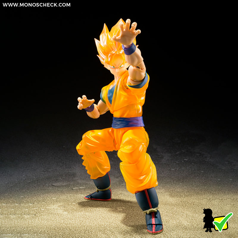 sh_figuarts_Super_Saiyan_Goku_Z_Fighter_02